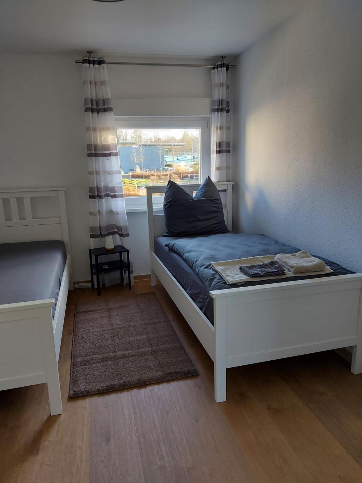 Ferienwohnung In Erftstadt 2 Min Fusslaeufig Zum Bahnhof, Phantasialand, Koeln, Koeln Messe, Eifel Exterior photo