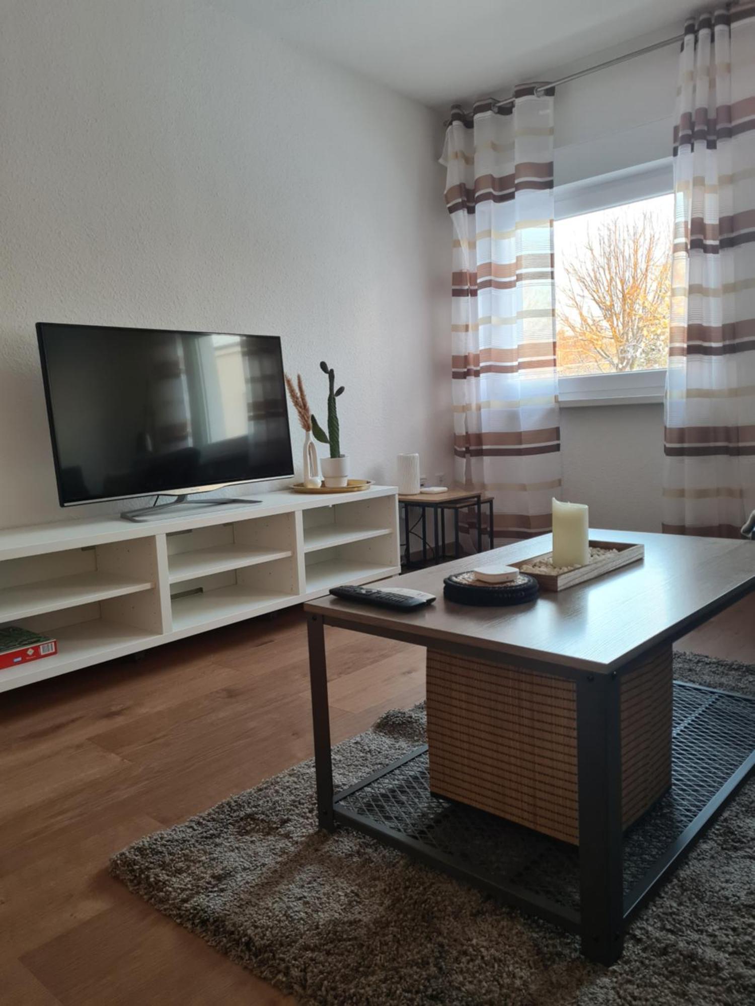 Ferienwohnung In Erftstadt 2 Min Fusslaeufig Zum Bahnhof, Phantasialand, Koeln, Koeln Messe, Eifel Exterior photo